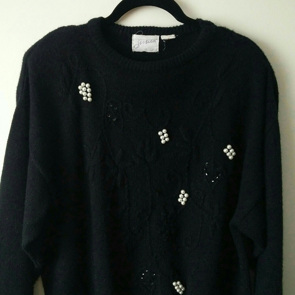 VINTAGE 1980's Jessica Black Textured Knit Faux Pearl Angora Blend Sweater - Picture 5 of 11